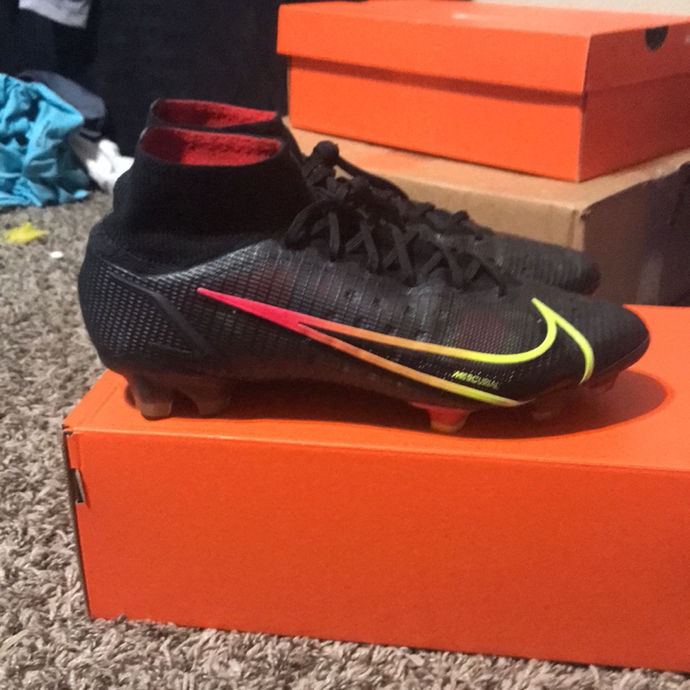 Nike Mercurial Superfly 8 Elite FG-PRO Black x Prism - Black/Cyber Yellow